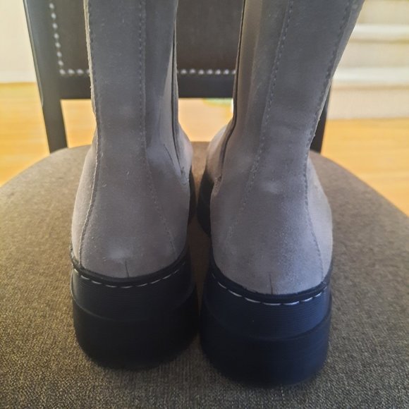 NWOT Marc Fisher Pauline Grey Boots size 9.5 - Picture 4 of 7
